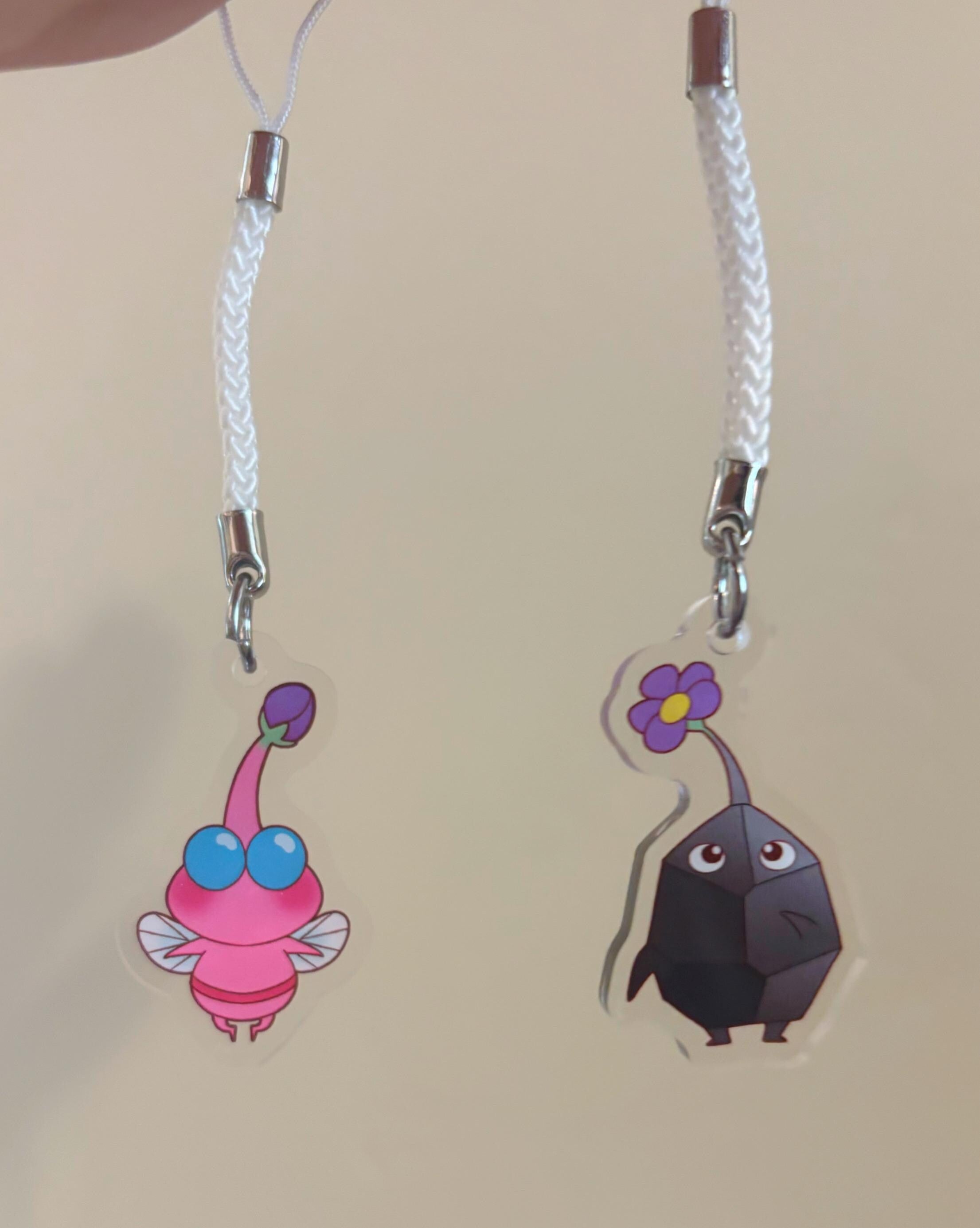 Pikmin Phone Charms